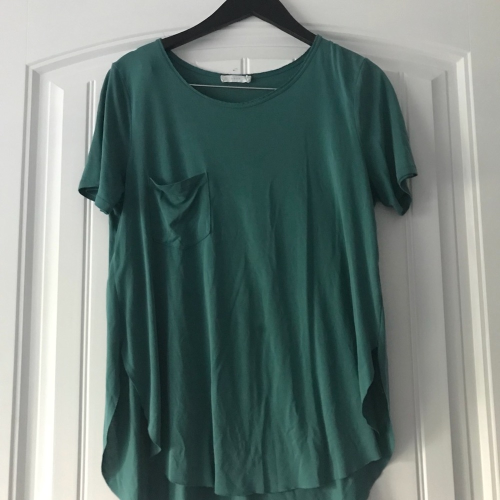 Tee